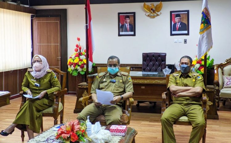 Pj. Sekretaris Daerah Provinsi Sulawesi Tengah Ikuti Kegiatan Tahapan Presentasi Monev KIP Tahun 2021.
