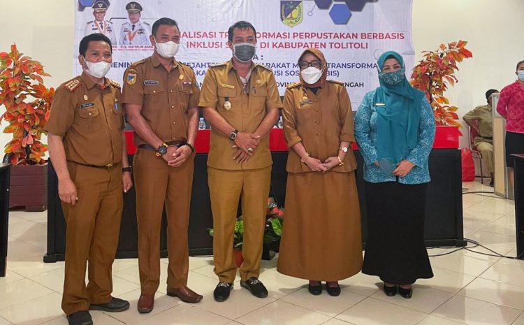 Gubernur Diwakili Plt. Staf Ahli Gubernur Bidang Pemerintahan dan Kesra Dr. Rohani Mastura, M.Si, Menghadiri Sosialisasi Transformasi Perpustakaan Berbasis Iklusi Sosial, dibuka oleh Bupati Toli-Toli Amran Hj. Yahya. Bertempat pada Aula Kantor Bupati Toli-Toli, 16 November 2021.