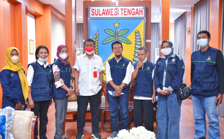 Gubernur Sulawesi Tengah H. Rusdy Mastura, Menerima Ketua Tenaga Kerja Sosial Kecamatan (TKSK) Mohamad Natsir ,SP, MP. Rabu, 13 Oktober 2021.
